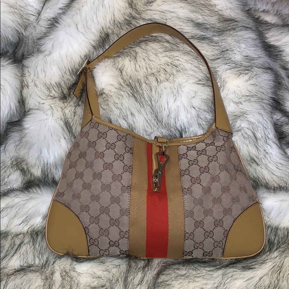 Gucci Women's Jackie O GG Hobo - Pre Loved